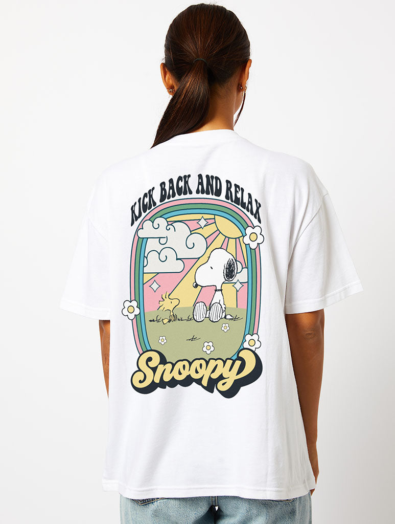 Peanuts x Skinnydip Snoopy Kick Back & Relax T-Shirt in Ecru