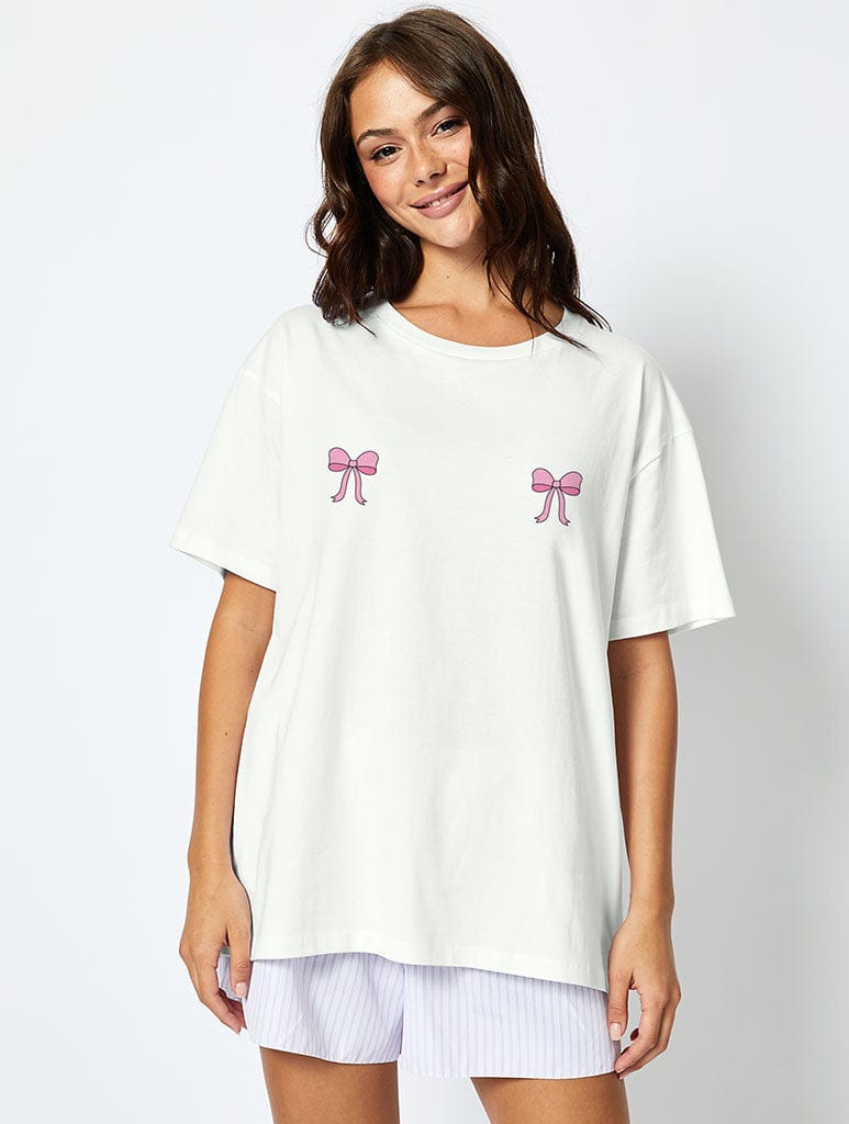 Mallows Beauty x Skinnydip Bow T-Shirt In Ecru Tops & T-Shirts Skinnydip London