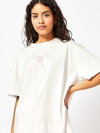 Regency Bird And Bow T-Shirt In White Hoodies & Sweatshirts Skinnydip London