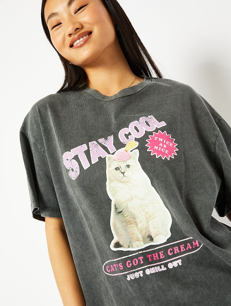 Lifestyle cat shop smile hoodie