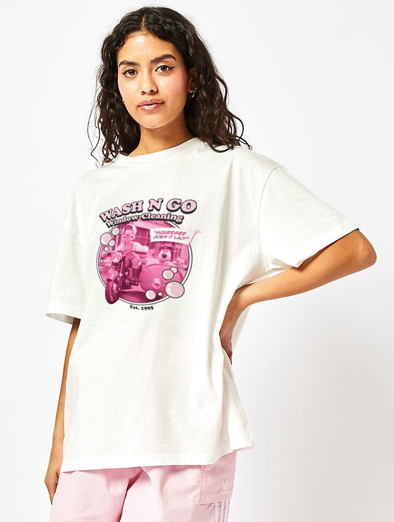 Wallace & Gromit x Skinnydip Wash N Go T-Shirt In Ecru Tops & T-Shirts Skinnydip London